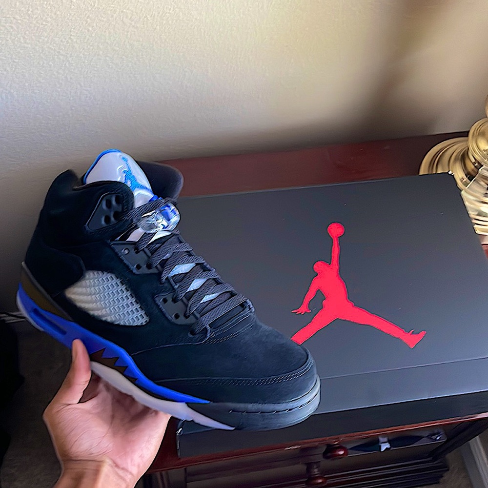 Air Jordan Retro 5 Racer Blue size 10.5